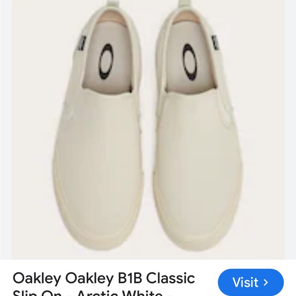 Men’s size 13.5 Oakley Men's Slip-On Loafers - Cream new - Picture 1 of 5